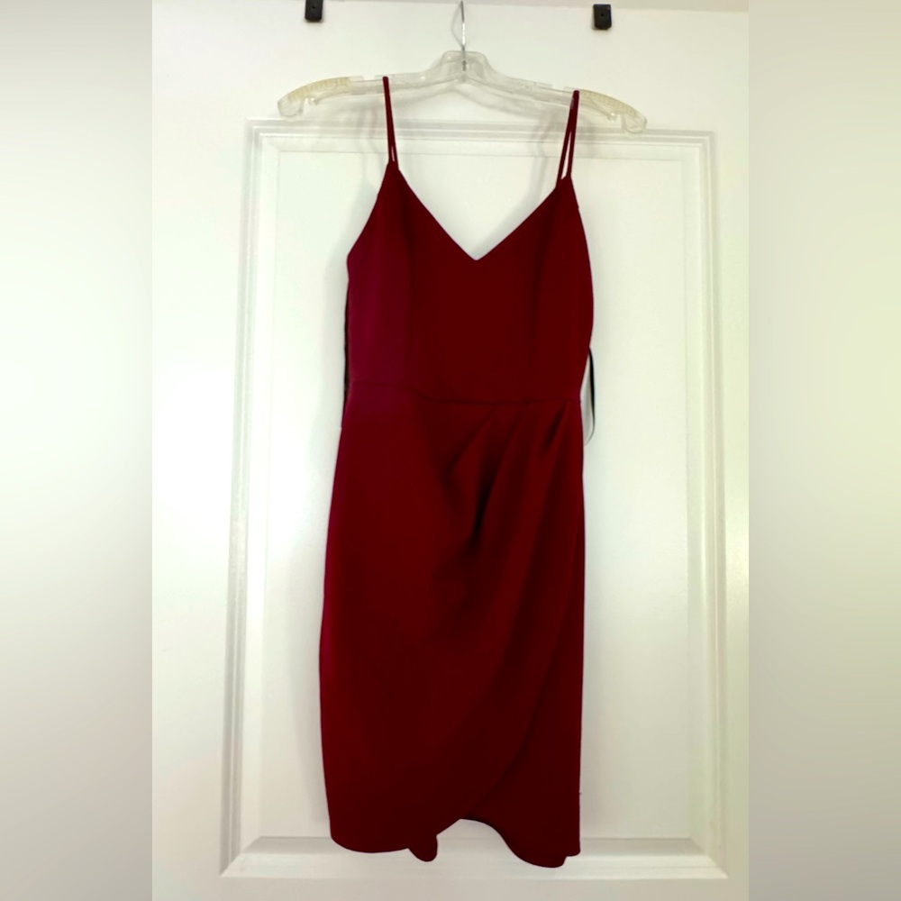 Lulu’s v-neck stretch dress